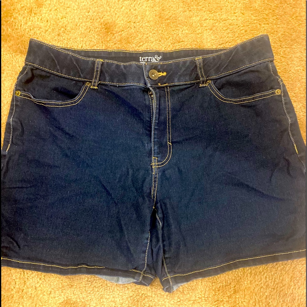 Women shorts